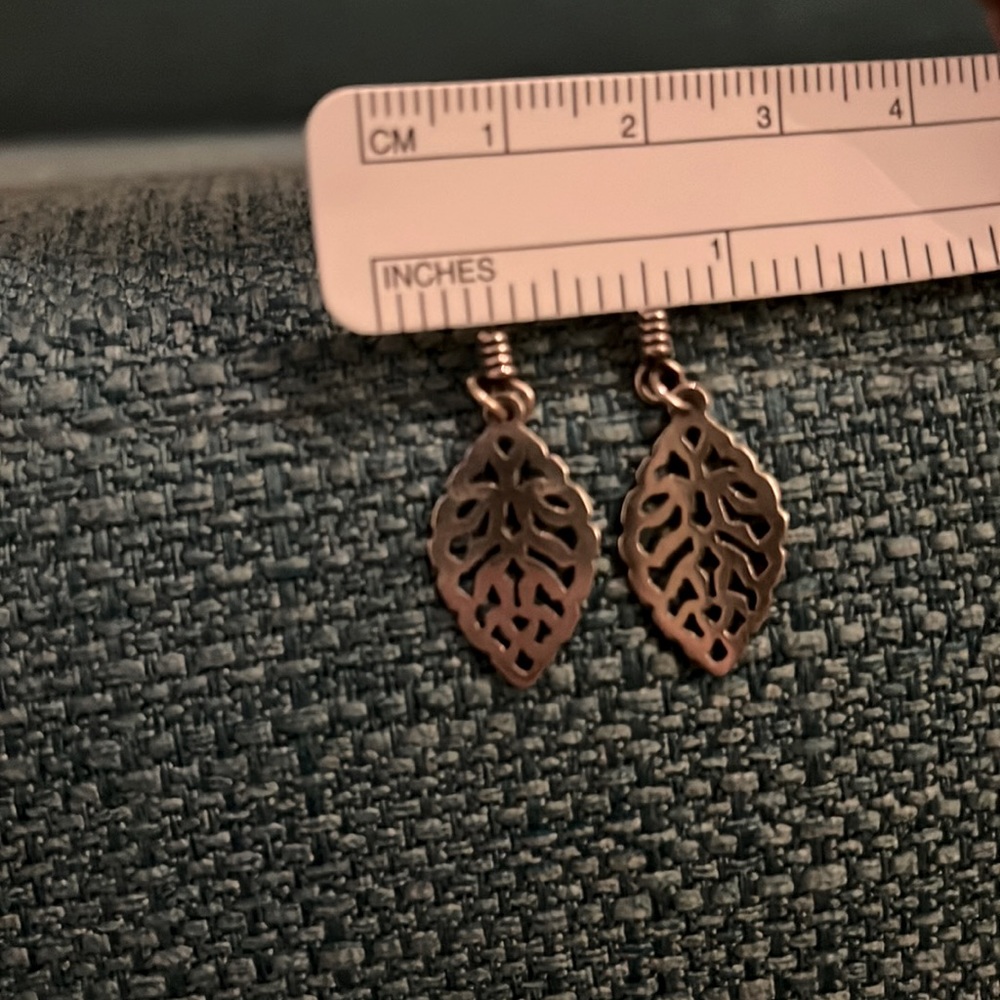 COLLECTORS!! Must see!! Retired James Avery Lacy Leaf Earhooks 925 sterling - Picture 8 of 8